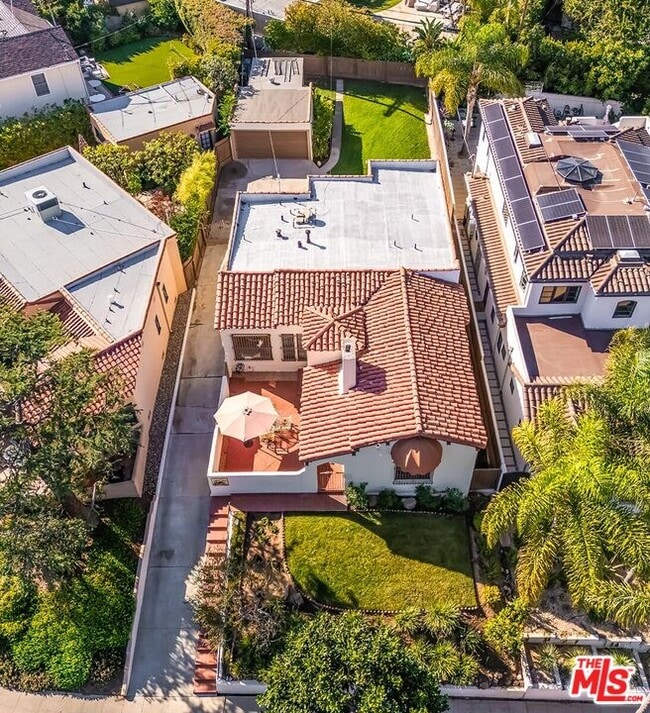 Building Photo - 1511 Pandora Ave