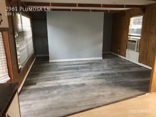 Building Photo - 2961 Plumosa Ln