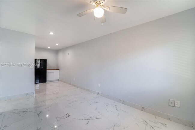 Building Photo - 22300 SW 117th Ave