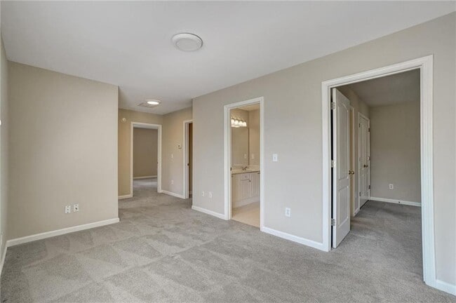 Building Photo - 115 Brookeivey Ln