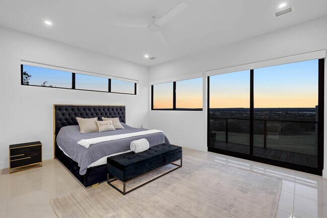 Building Photo - 207 Kites Ct