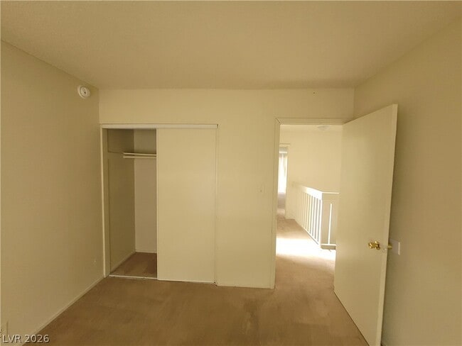 Building Photo - 4760 Woodridge Rd