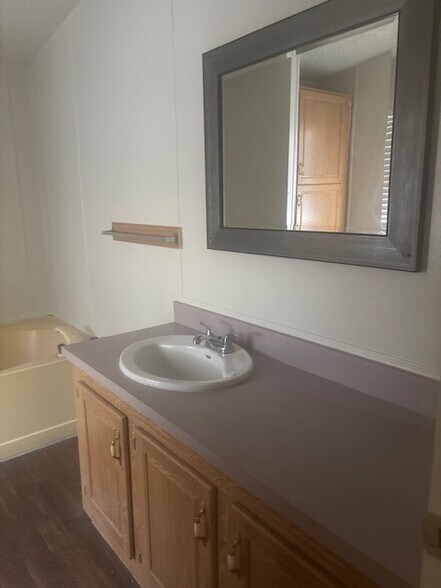 Building Photo - 5914 Sassy Rose Dr