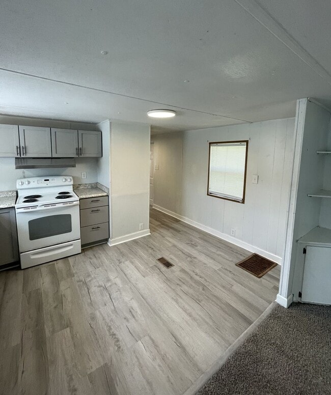 Building Photo - Peaceful Living in Havelock