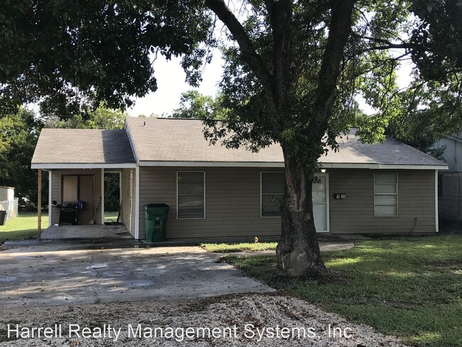 Primary Photo - 3 br, 2 bath House - 135 Victory Drive