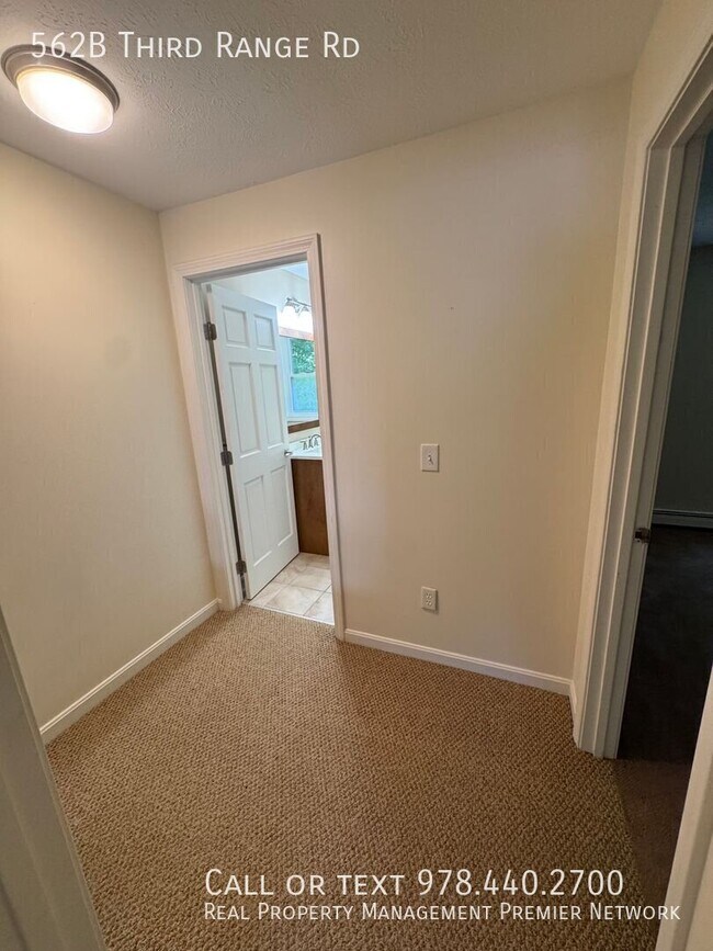 Building Photo - 562B Third Range Rd-