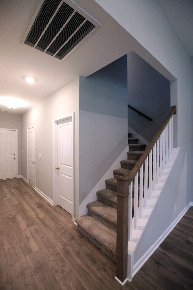 Building Photo - 3718 Black Powder Ln