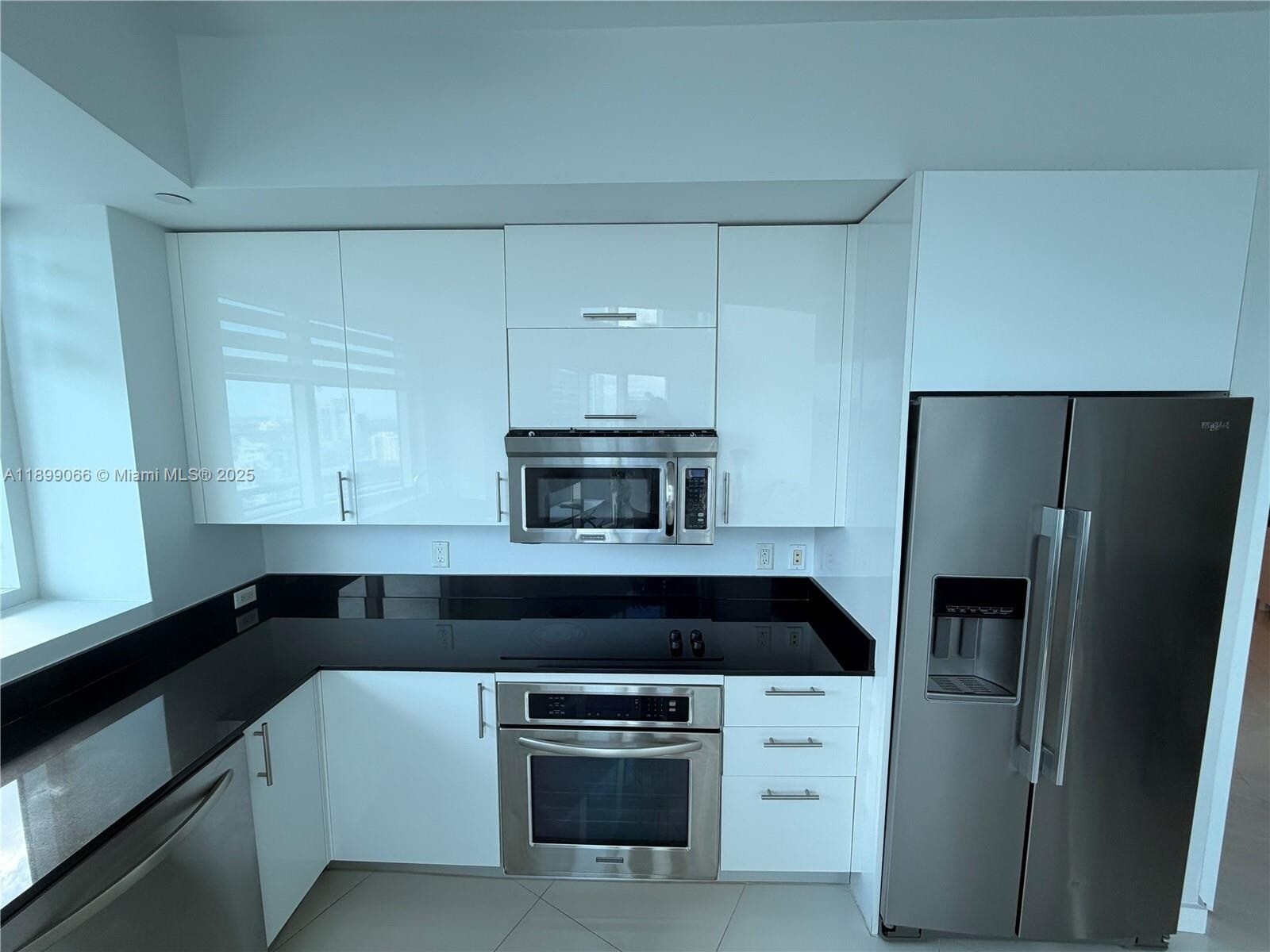 Building Photo - 60 SW 13th St