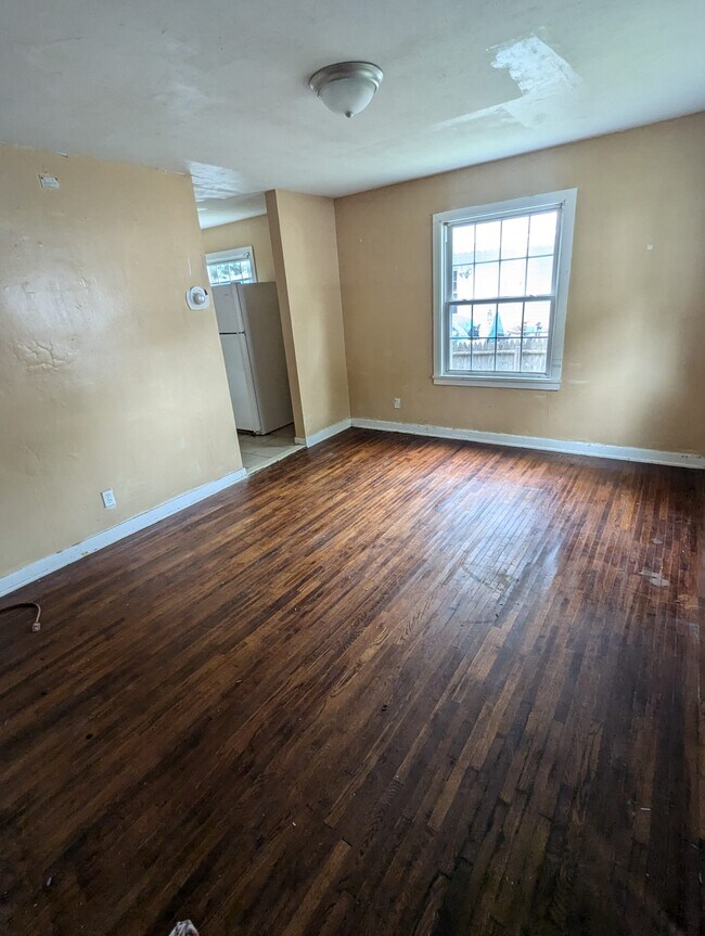 Building Photo - 30 Hilltop Rd