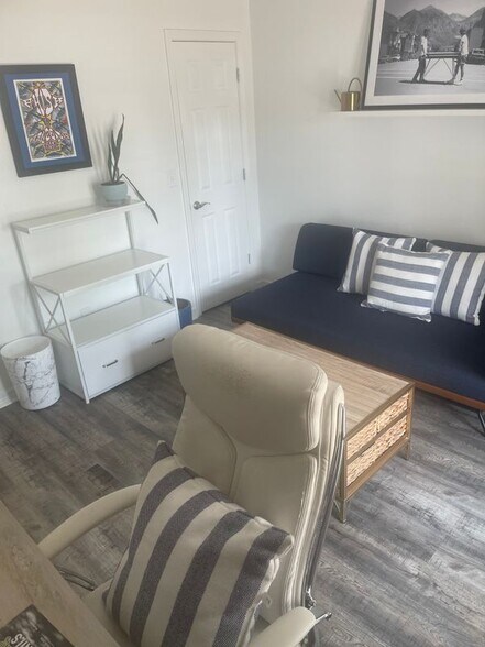 Building Photo - 1282 Beach Blvd