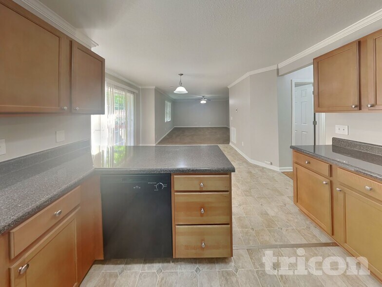 Building Photo - 711 Archers Ln