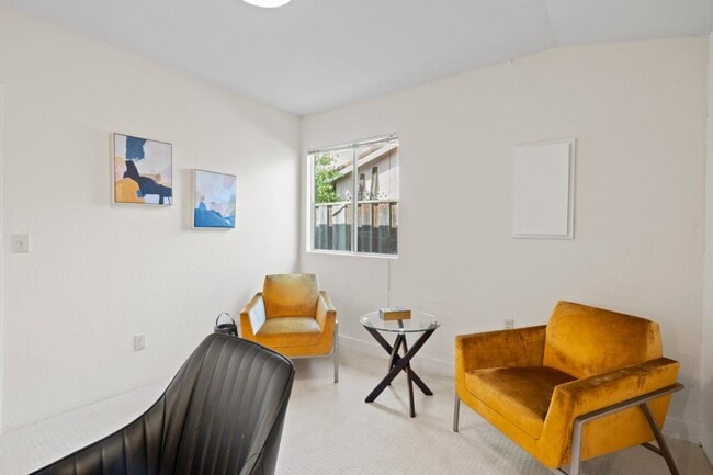 Building Photo - 1813 Beech St