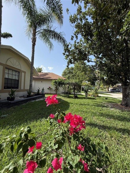 Building Photo - 1763 Lady Slipper Cir