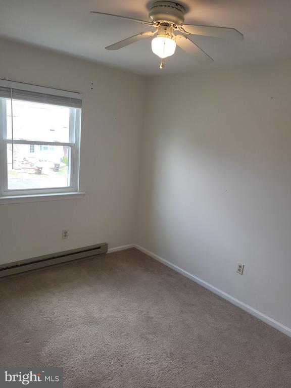 Building Photo - 65 Pennypacker Dr