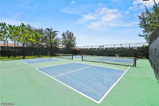 Building Photo - 2353 Anguilla Dr
