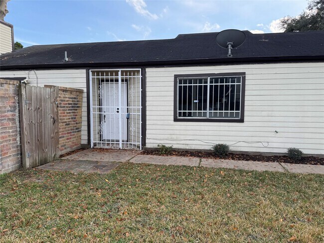 Building Photo - 9107 Ketchwood Dr