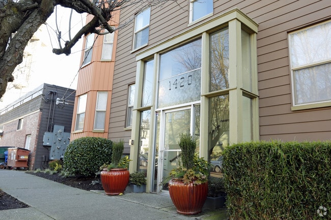 Building Photo - Kerry Park Apartments
