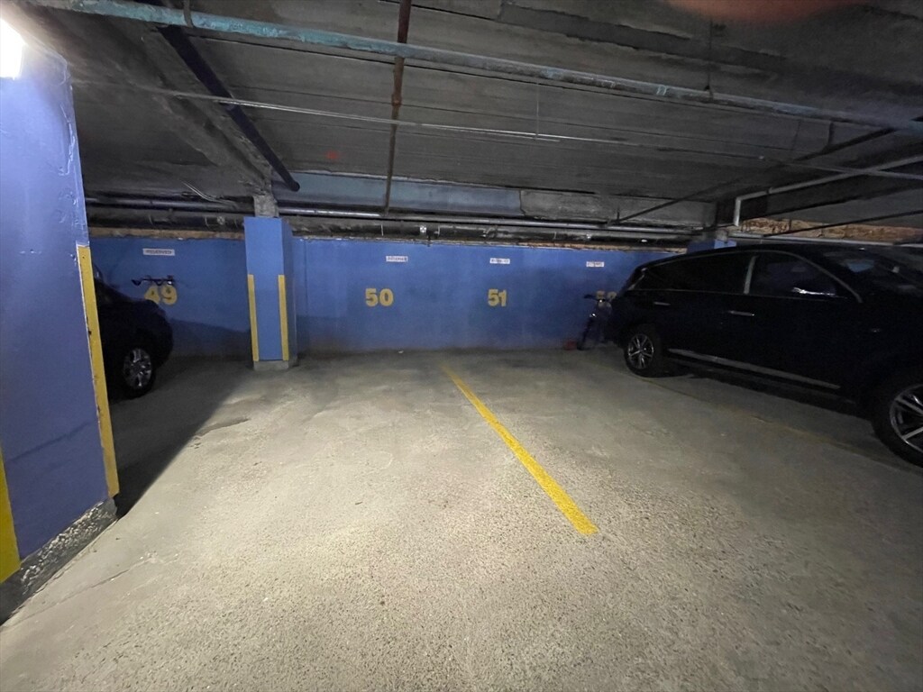 Building Photo - 85 Brainerd Rd