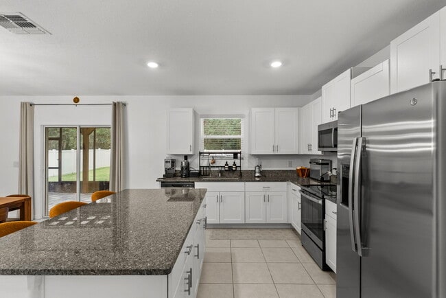 Building Photo - 1742 Red Loop