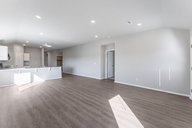 Building Photo - Welcome to your dream home *MOVE IN SPECIAL!*