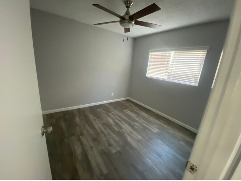 Building Photo - 2010 Blossom Ln