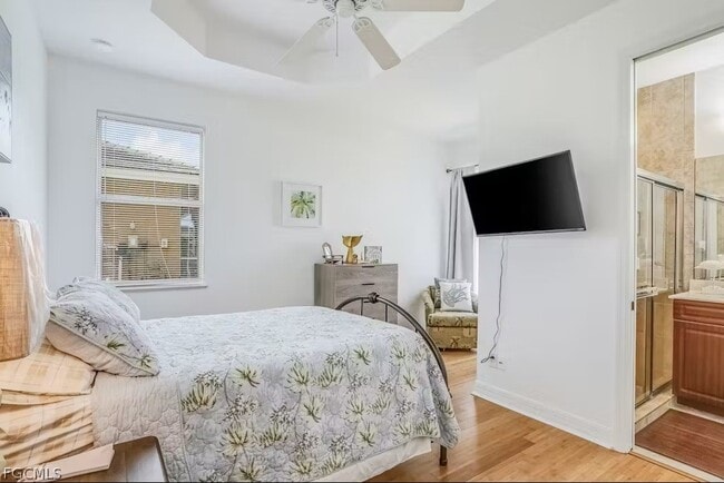 Building Photo - 4102 Oasis Blvd