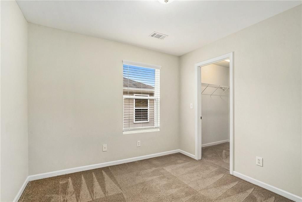 Building Photo - 3660 Roseman Landing