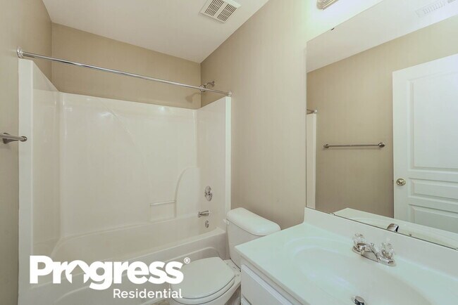 Building Photo - 11417 Heritage Green Dr
