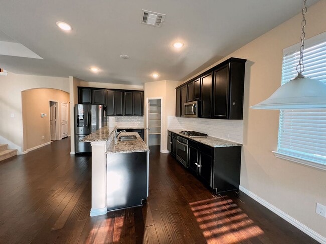 Building Photo - 4525 Conrad Ave