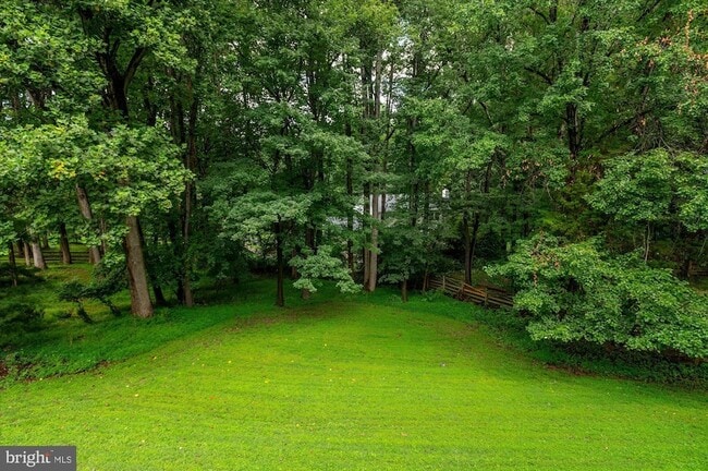 Building Photo - 9708 Locust Hill Dr