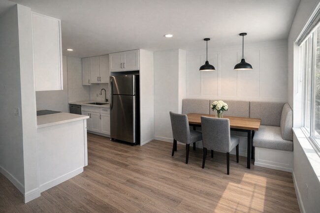 Building Photo - Tastefully Updated Ranier Beach 2bd 1bath Duplex unit!