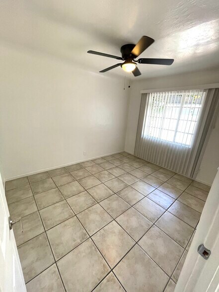Bedroom 1 & 2 - 1401 W Clarendon Ave