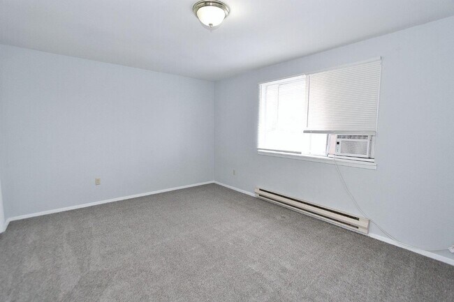 Building Photo - 123 Oxley Rd