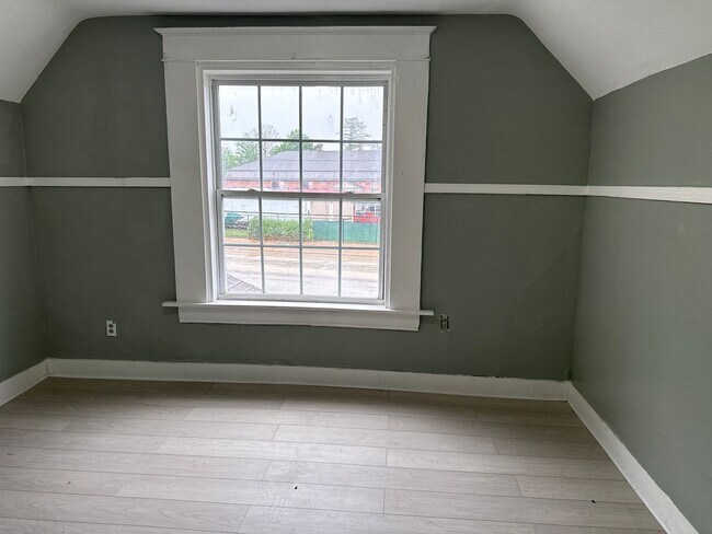 Building Photo - 2344 N Peoria Rd