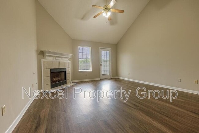 Building Photo - 2961 Churchwell Dr