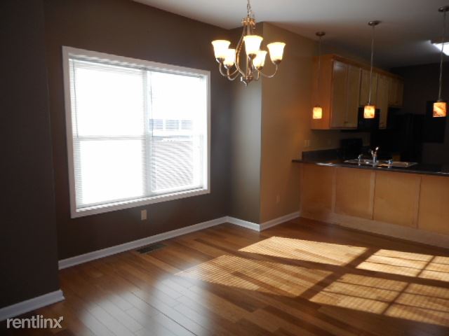 Building Photo - 215 Max Hampton St