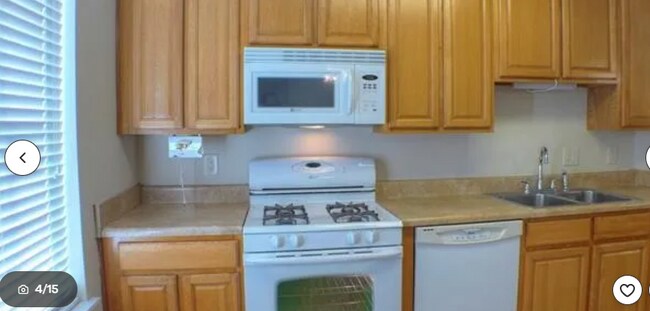 Building Photo - 112 Dewald Ln