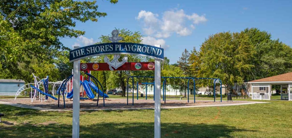 Building Photo - 9339 Starboard Dr