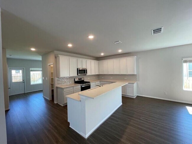 Building Photo - 256 Crystal Brook Dr