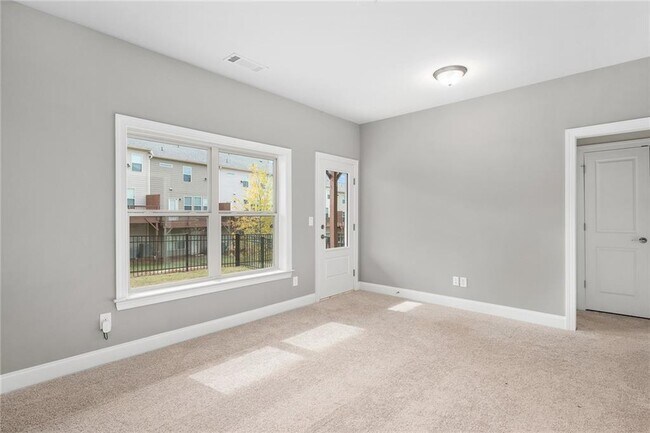 Building Photo - 1397 Live Oak Ln