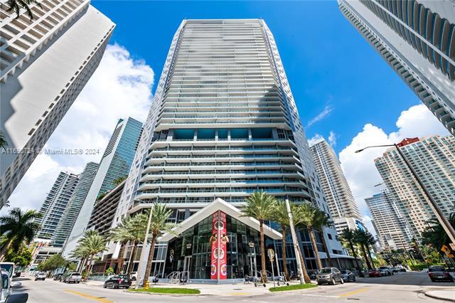 Building Photo - 1300 Brickell Ave