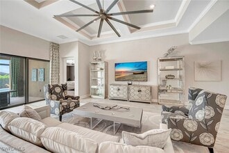 Building Photo - 9574 Everglades Dr