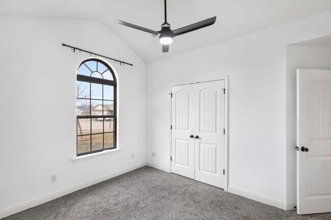 Building Photo - 5004 Whitefish Ct