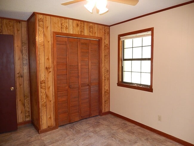 Building Photo - 171 Bear Creek Rd