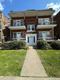 Building Photo - 3285 E 143rd St