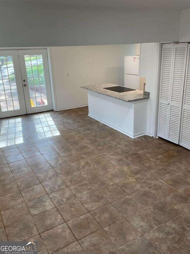 Building Photo - 3246 Mar Lanta Dr