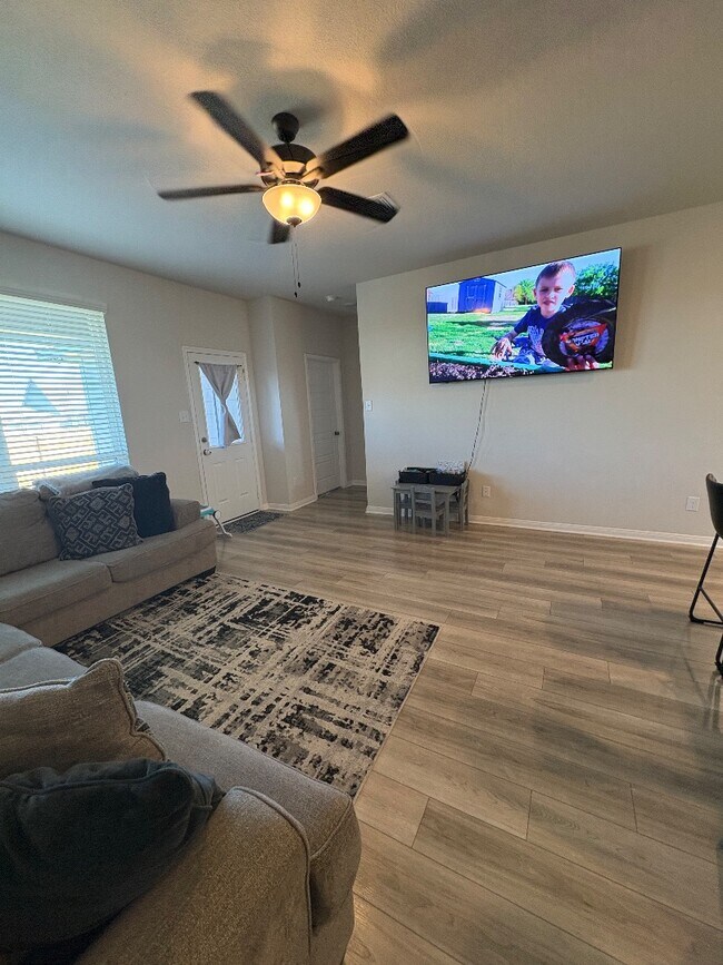 Building Photo - 10006 Cauthon Cv