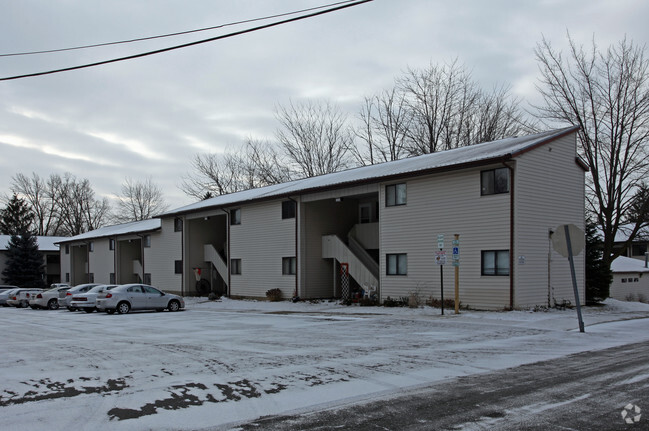 Building Photo - Riley View Community Apartments