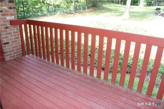 Building Photo - 20 Woodsedge Dr