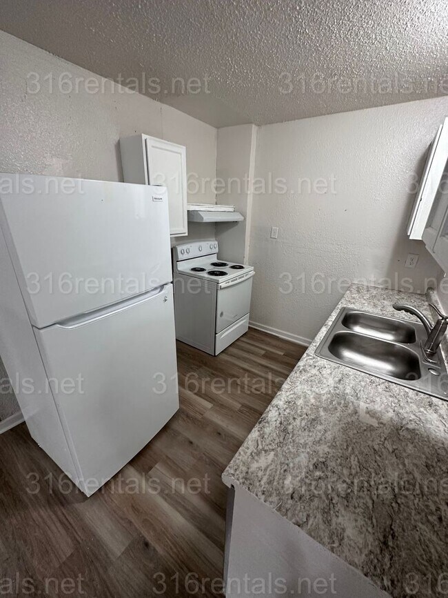 Building Photo - COMING SOON, PLEASE CHECK BACK.